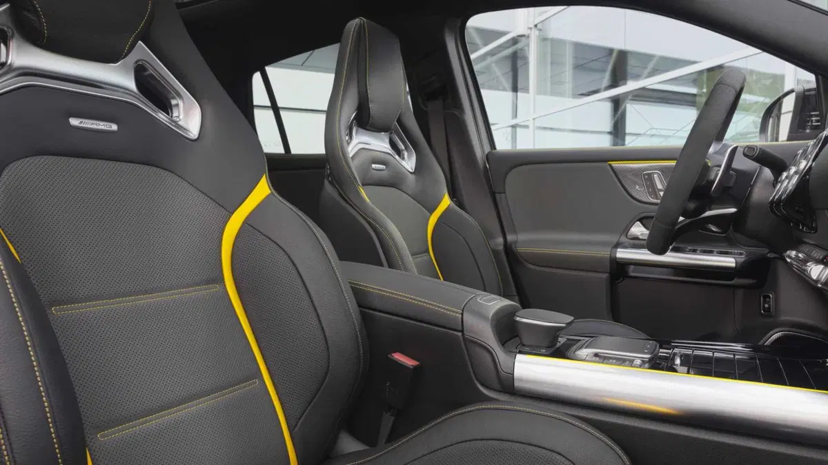 Mercedes-Benz GLA SUV 45 4Matic+ AMG (10)