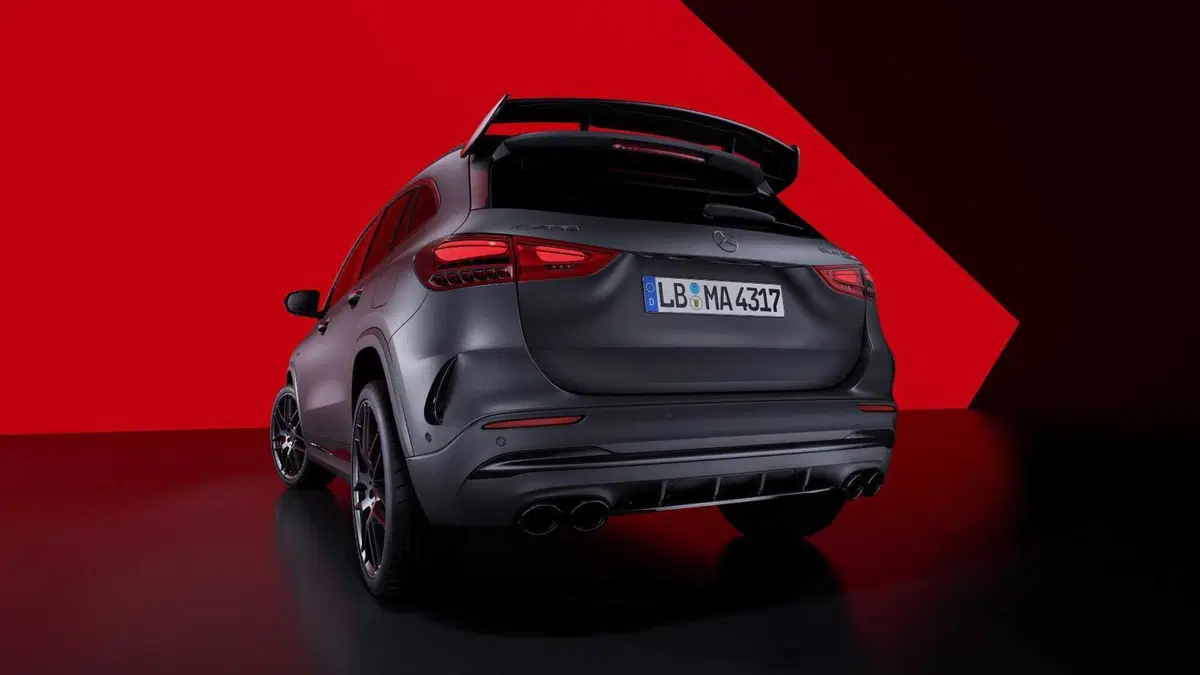 Mercedes-Benz GLA SUV AMG 45 S AMG Line Premium Street Style Edition 4matic+ auto (3)