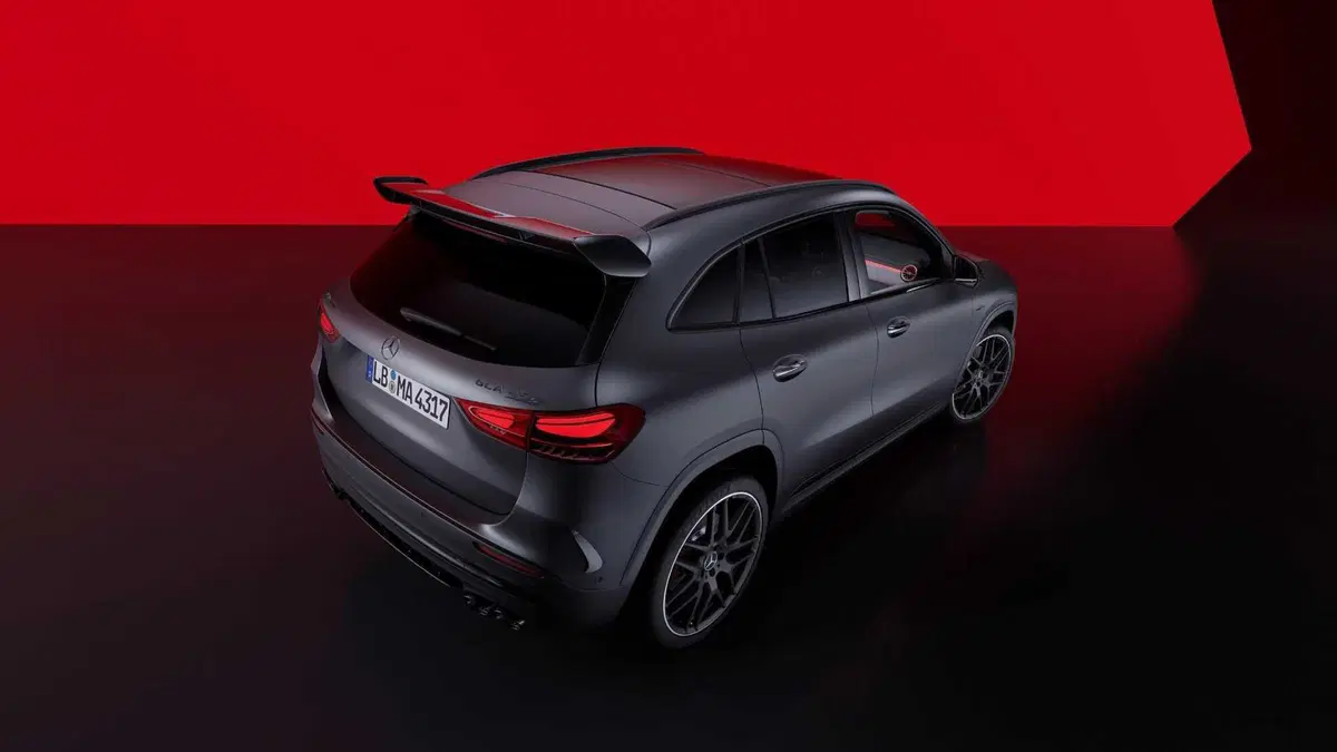 Mercedes-Benz GLA SUV AMG 45 S AMG Line Premium Racing Collection 4matic+ auto (2)
