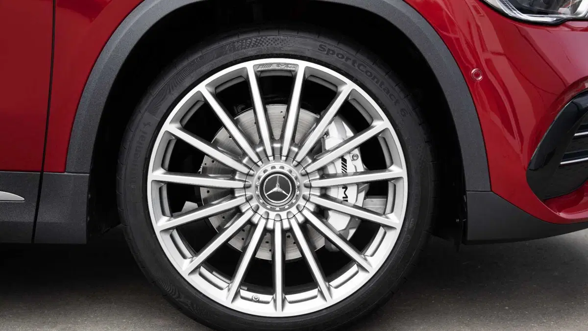 Mercedes-Benz GLA SUV 35 4Matic AMG (9)
