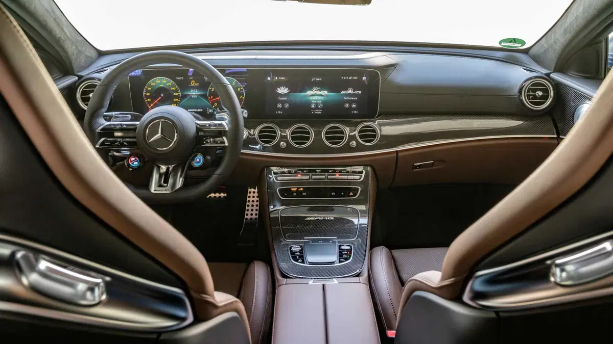 Mercedes-Benz Classe E Station Wagon 63 S 4Matic+ AMG (9)