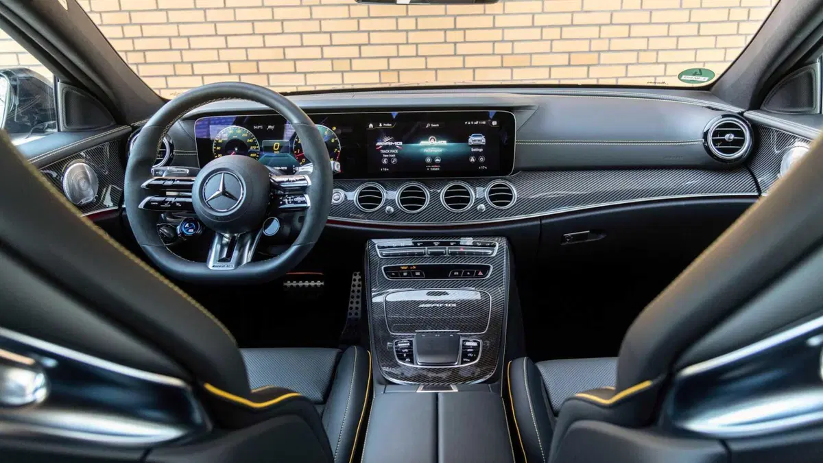Mercedes-Benz Classe E 63 S 4Matic+ AMG (9)