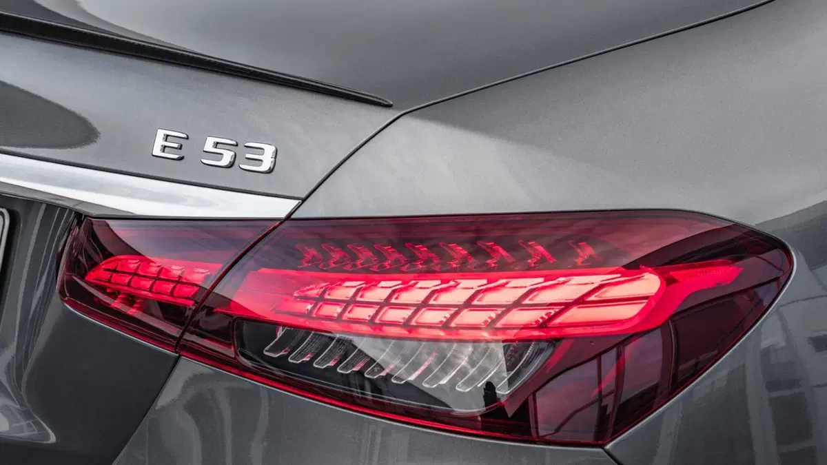 Mercedes-Benz Classe E 53 4Matic+ Mild hybrid AMG (11)