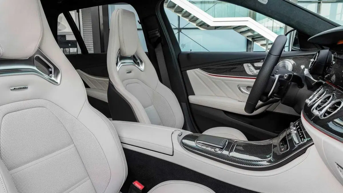 Mercedes-Benz Classe E Station Wagon 53 4Matic+ Mild hybrid AMG (7)
