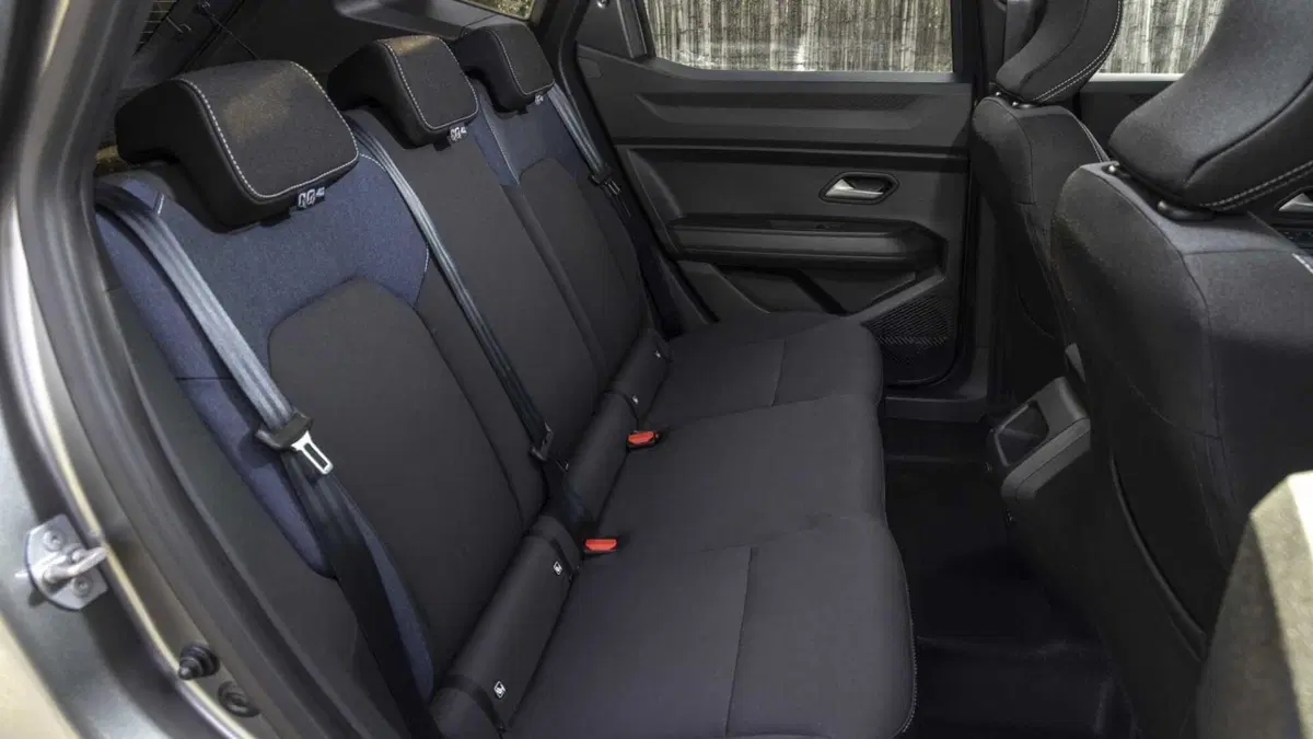 Dacia Duster 1.6 hybrid Extreme 140cv (11)