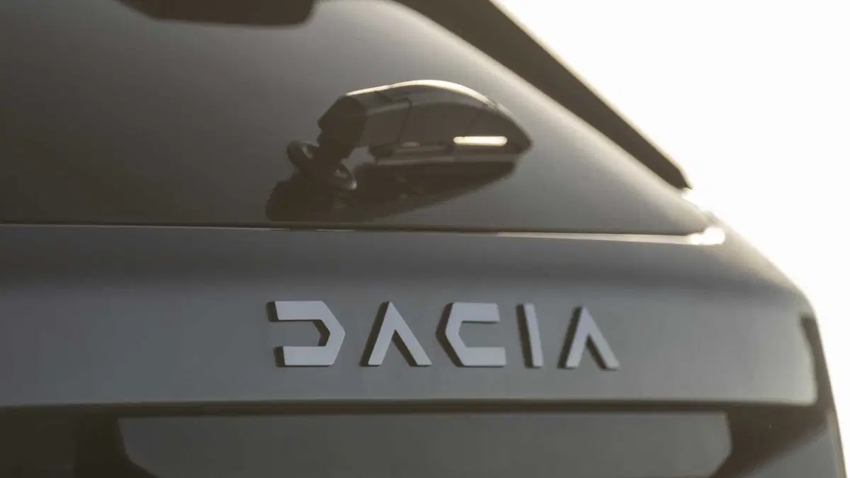 Dacia Duster 1.6 hybrid Extreme 140cv (19)