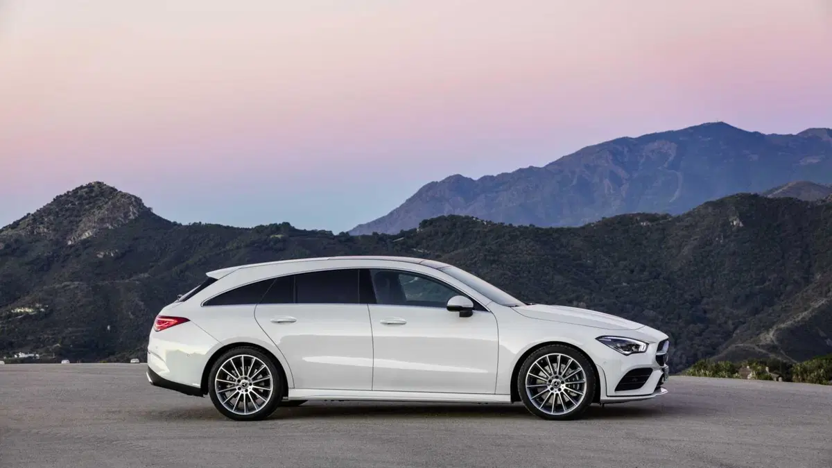 Mercedes-Benz CLA Shooting Brake 200 Shooting Brake Executive (12)