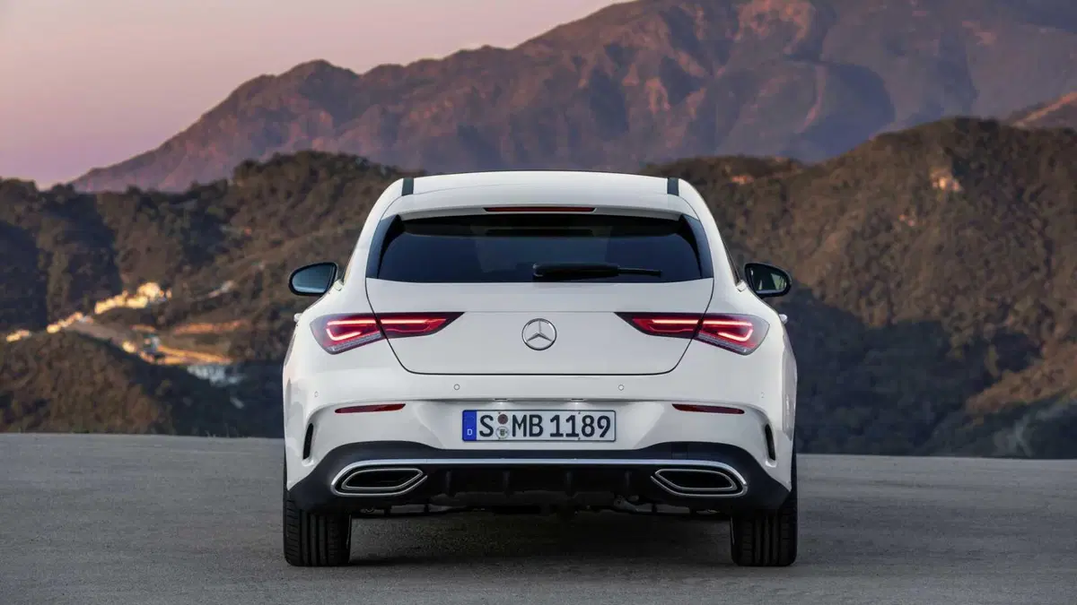 Mercedes-Benz CLA Shooting Brake 200 Shooting Brake Executive (14)