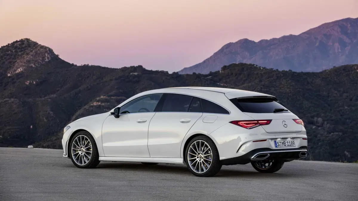 Mercedes-Benz CLA Shooting Brake 200 Shooting Brake Executive (11)