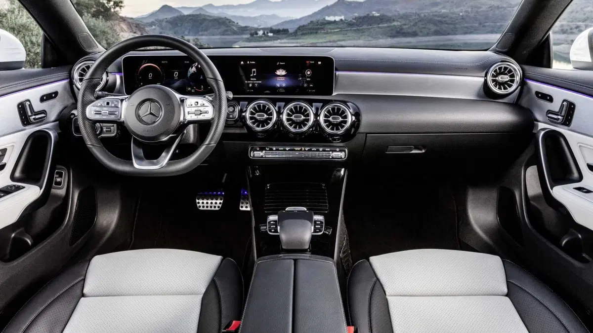Mercedes-Benz CLA Shooting Brake 200 Shooting Brake Executive (17)