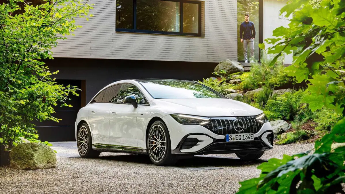 Mercedes-Benz EQE AMG 53 Premium 4matic (2)