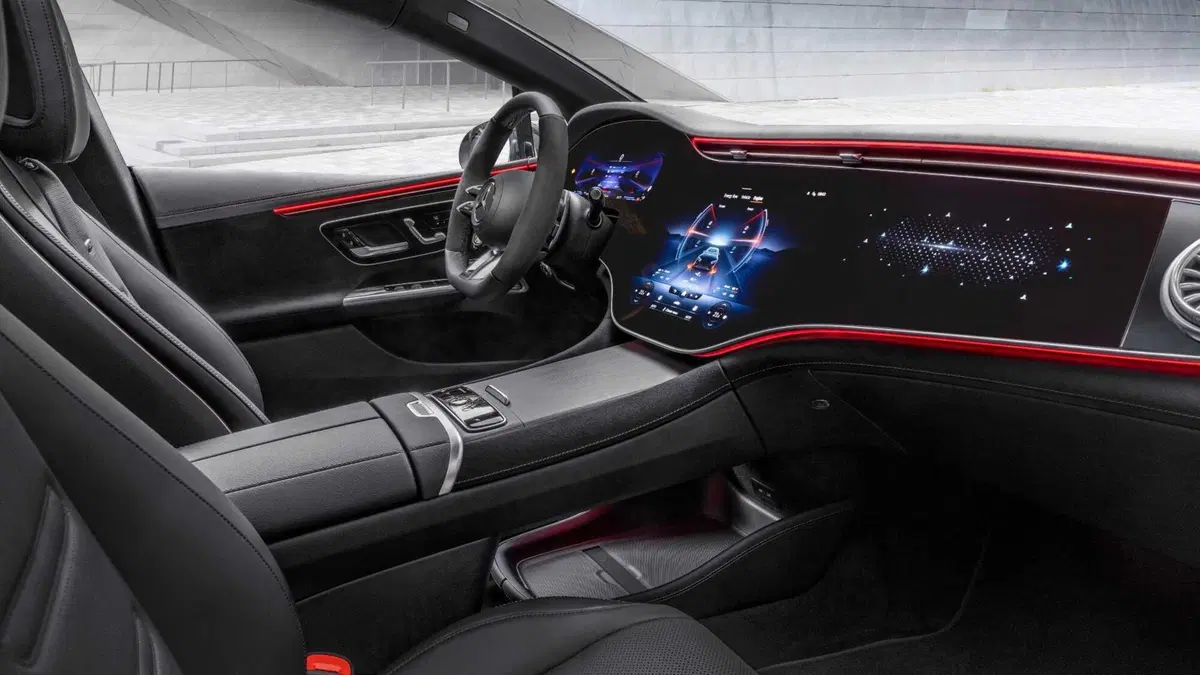 Mercedes-Benz EQE AMG 43 Premium Plus 4matic (10)