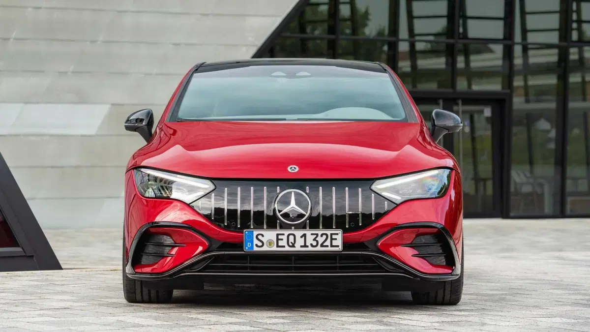 Mercedes-Benz EQE AMG 43 Premium Extra 4matic (3)