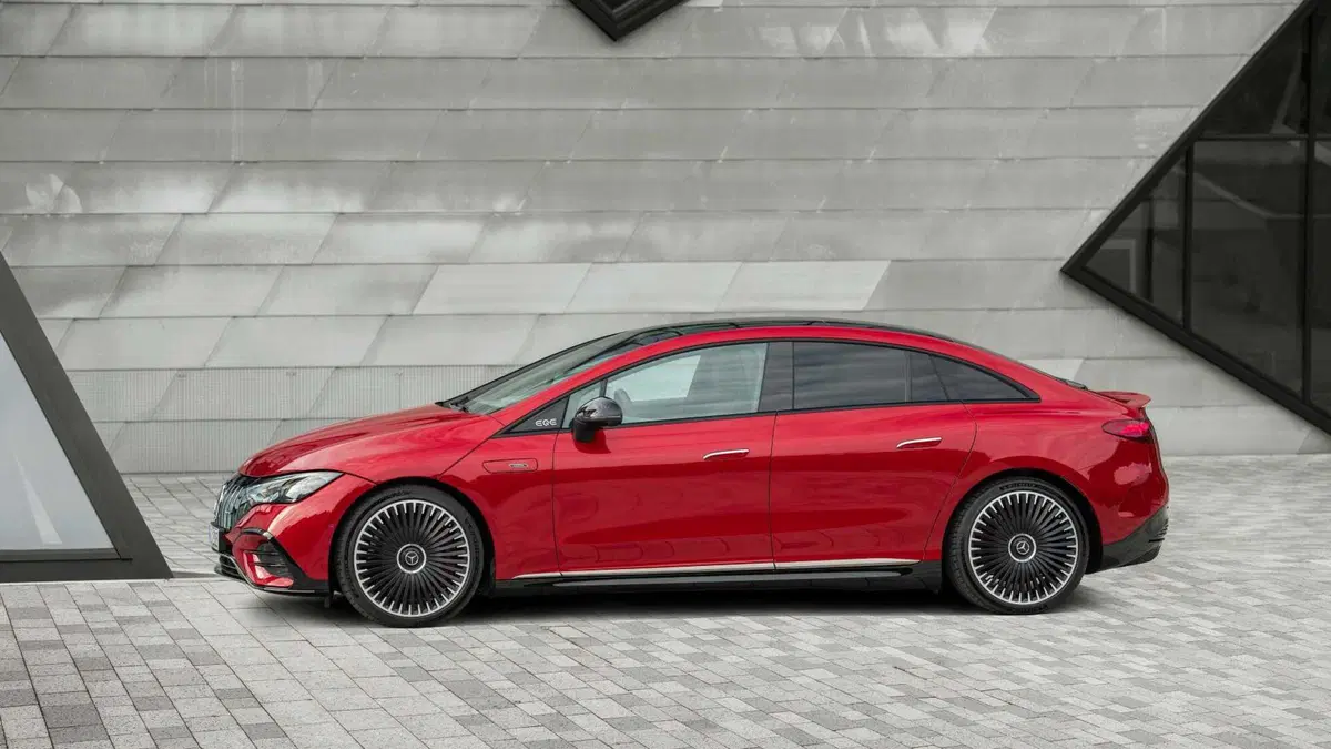 Mercedes-Benz EQE AMG 43 Premium Plus Extra 4matic (2)