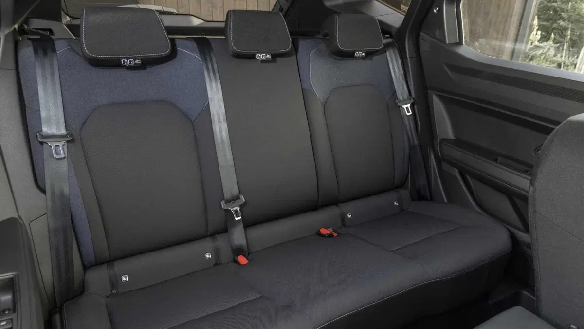 Dacia Duster 1.6 hybrid Extreme 140cv (12)