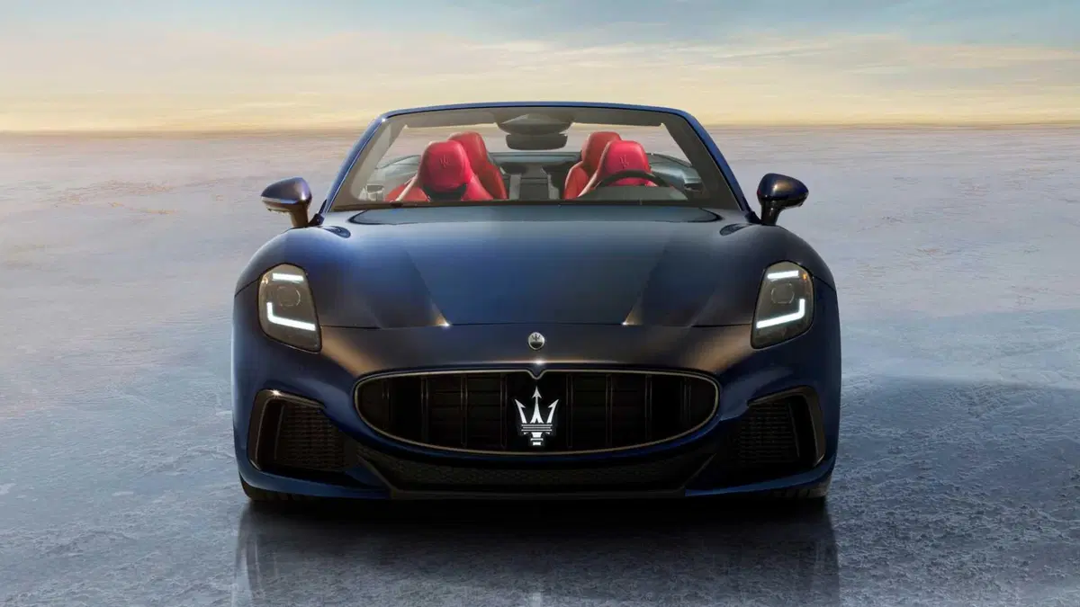 Maserati Grancabrio (2024-->>) (4)