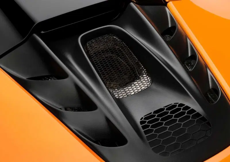McLaren Artura Cabrio (2024-->>) (14)