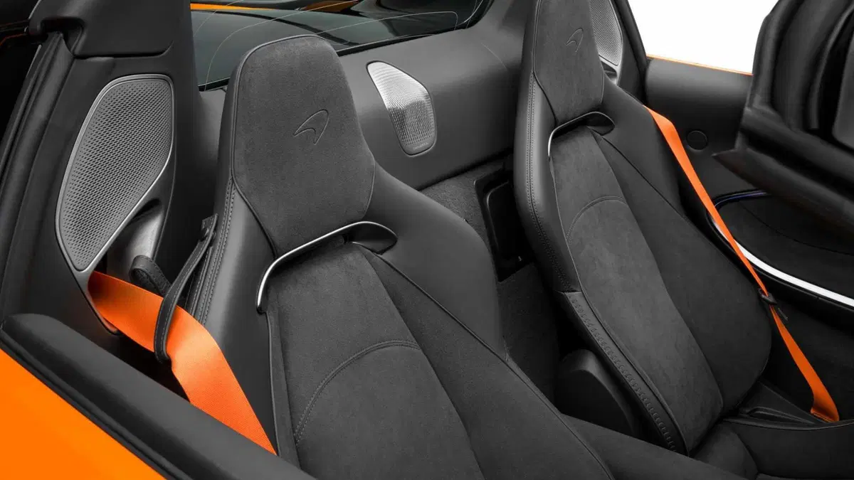 McLaren Artura Cabrio (9)