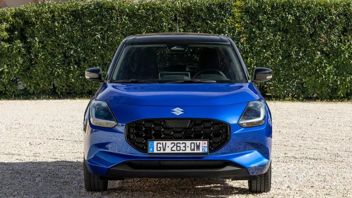 Suzuki Swift 1.2h Top 2wd 81cv cvt (4)