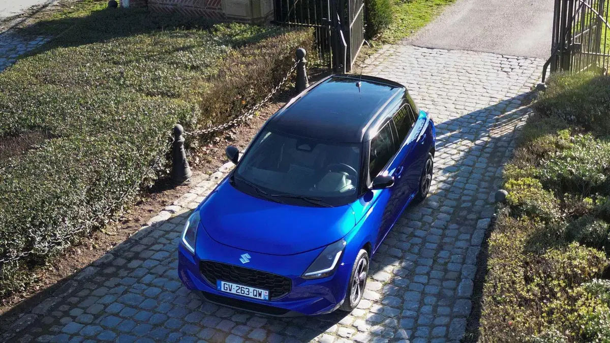 Suzuki Swift 1.2h Top 2wd 81cv cvt (3)