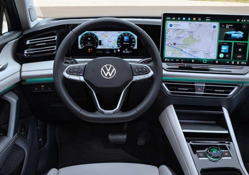 Volkswagen Tiguan (2023-->>) (9)