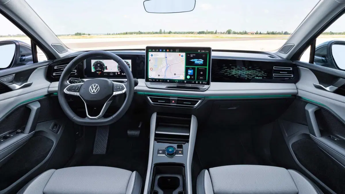 Volkswagen Tiguan (2023-->>) (10)