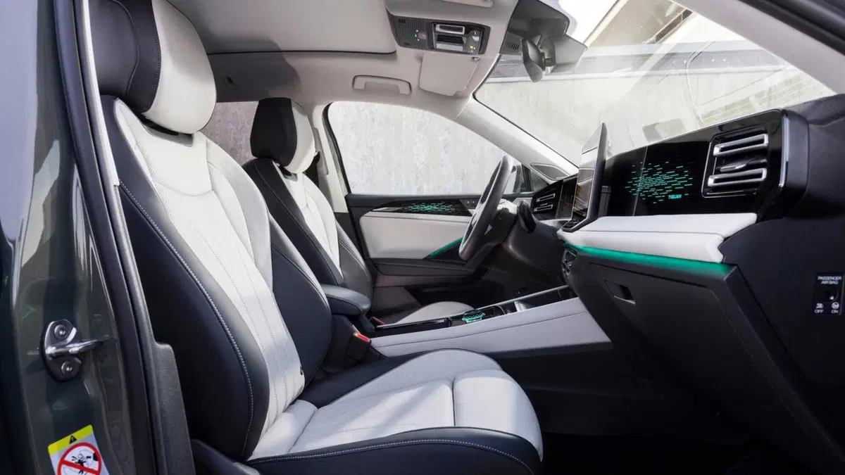 Volkswagen Tiguan (2023-->>) (12)
