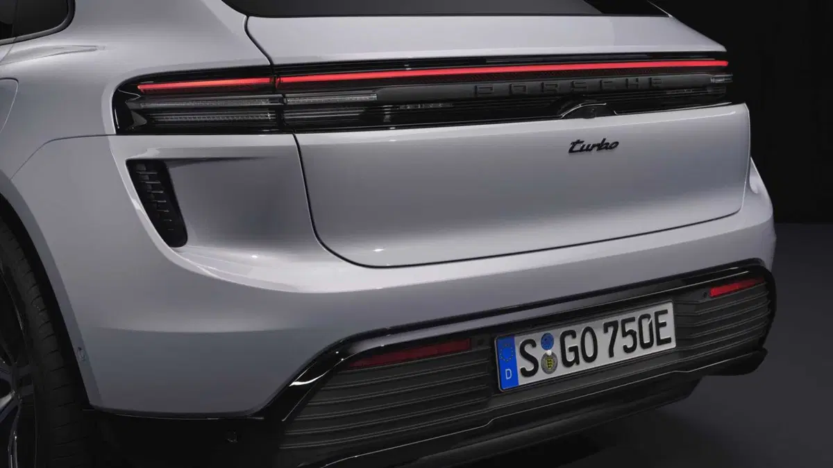 Porsche Macan Turbo (15)