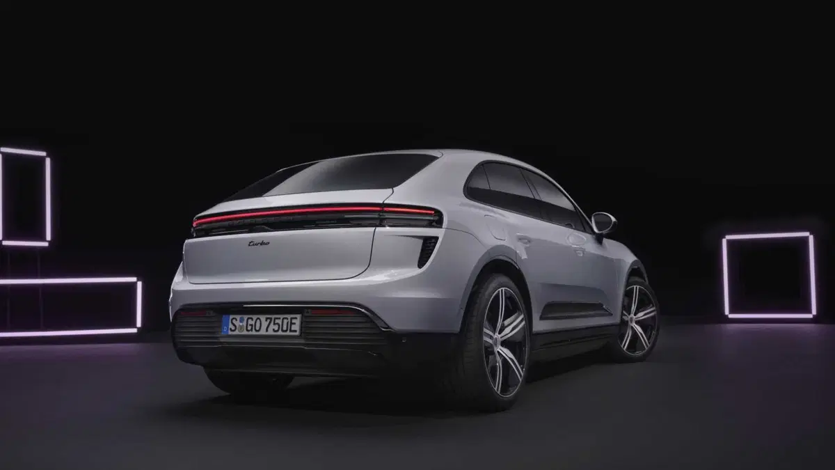 Porsche Macan Turbo (4)