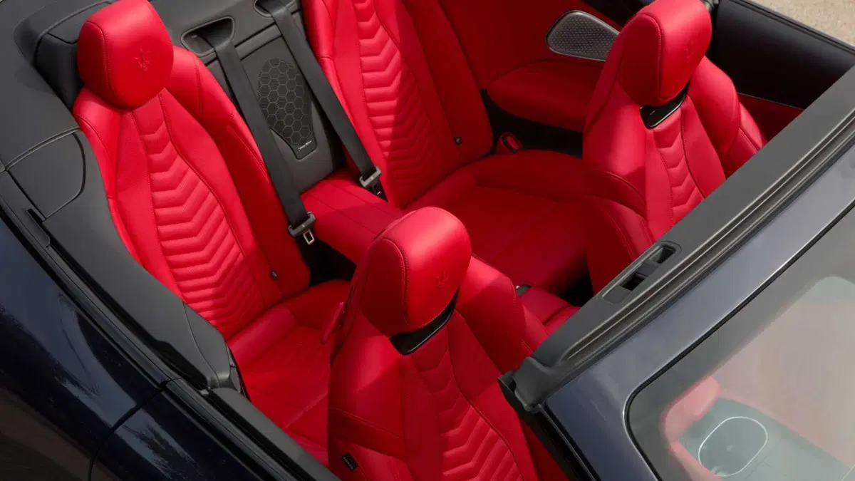 Maserati Grancabrio (2024-->>) (12)