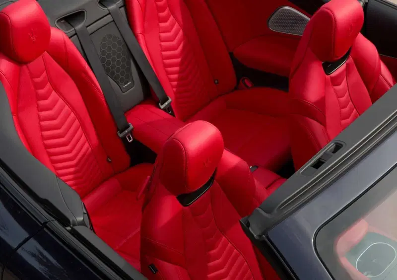 Maserati Grancabrio (2024-->>) (12)
