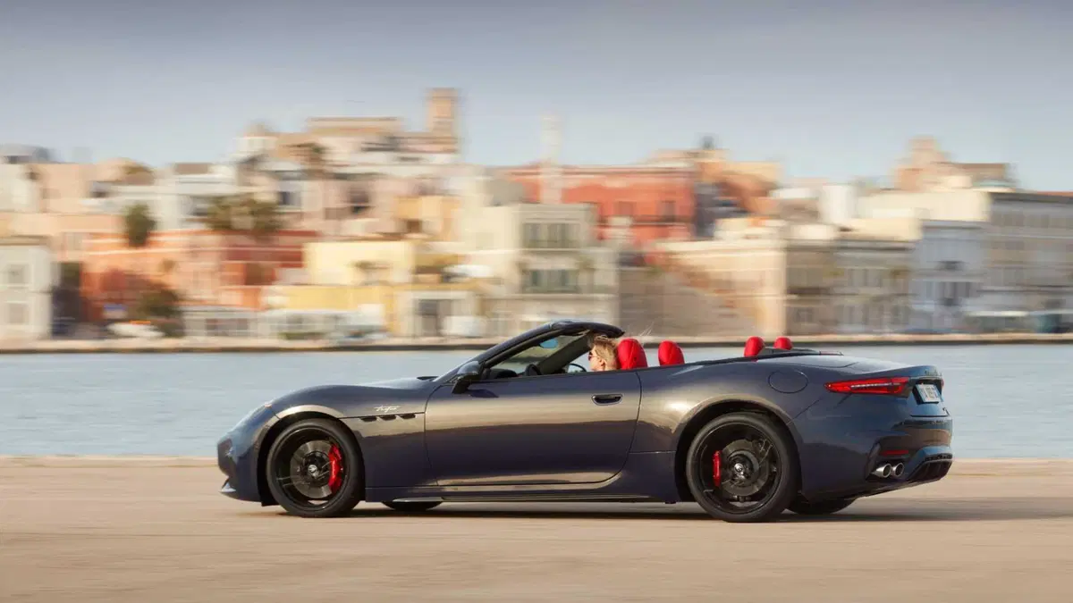 Maserati Grancabrio (2024-->>) (7)
