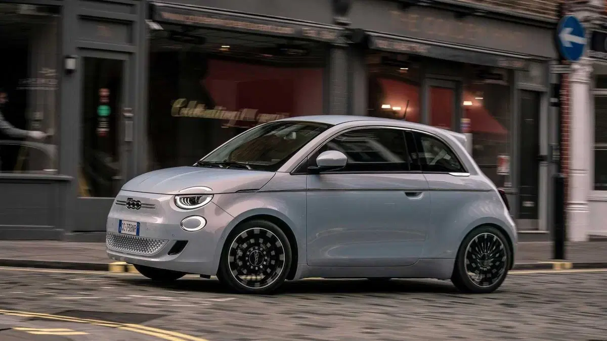 Fiat 500e Icon 3+1 42 kWh (2)