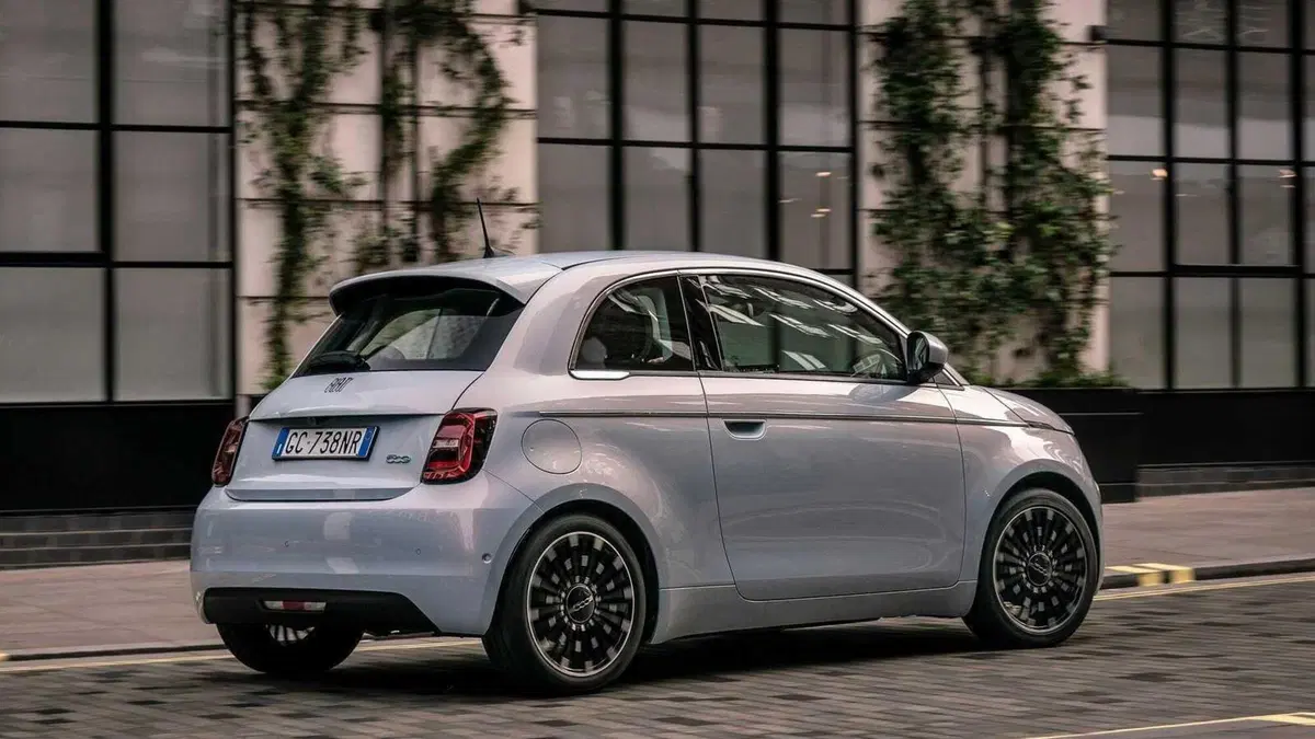 Fiat 500e Icon 3+1 42 kWh (6)