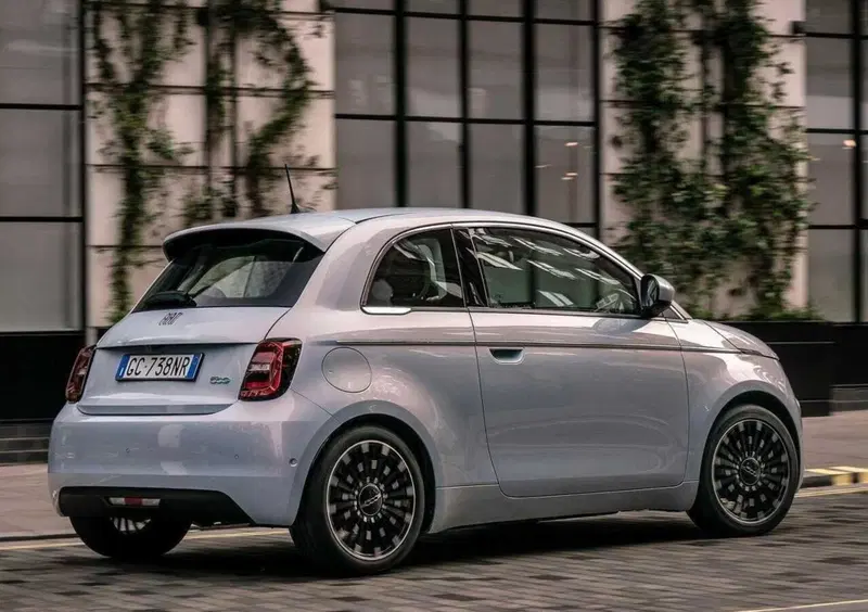 Fiat 500e (2020-->>) (6)