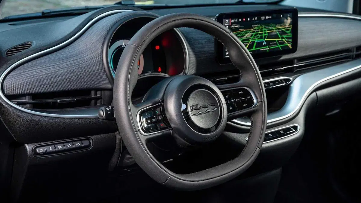 Fiat 500e Icon 3+1 42 kWh (10)