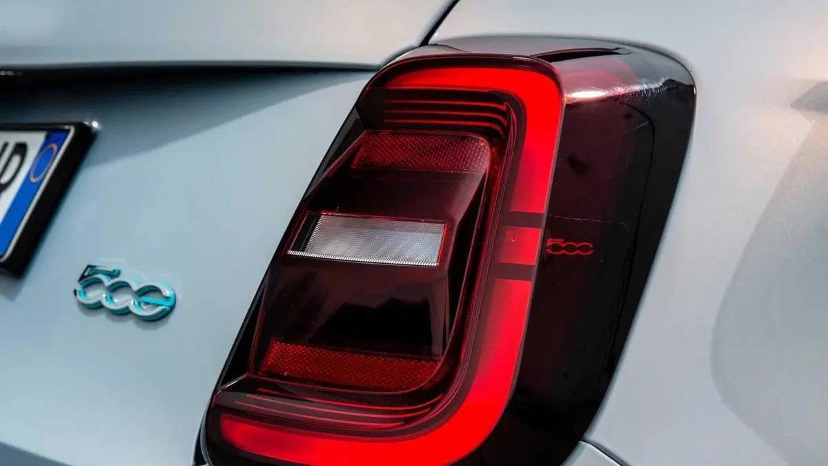 Fiat 500e Icon 3+1 42 kWh (16)