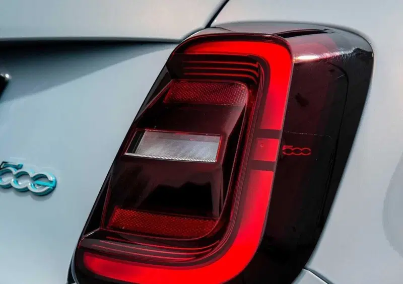 Fiat 500e (2020-->>) (16)