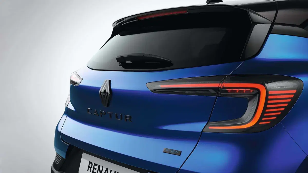 Renault Captur 2024: esterni e dati tecnici della versione rinnovata [VIDEO] (3)