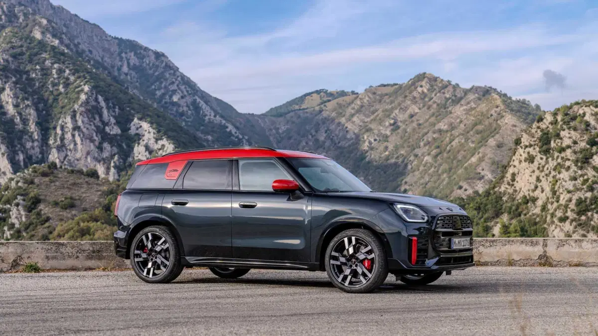 MINI Mini Countryman 2.0 John Cooper Works 'JCW' Countryman ALL4 (5)