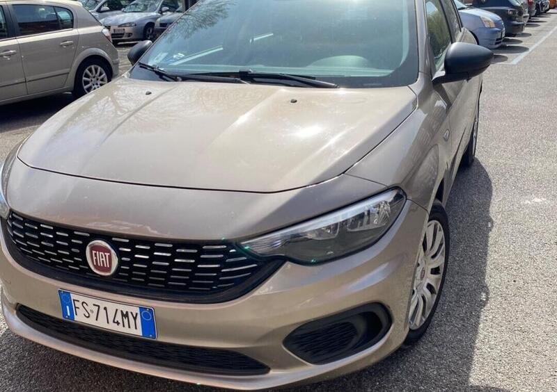 Fiat Tipo Tipo 1.4 5 porte Pop my 16 del 2018 usata a Milano