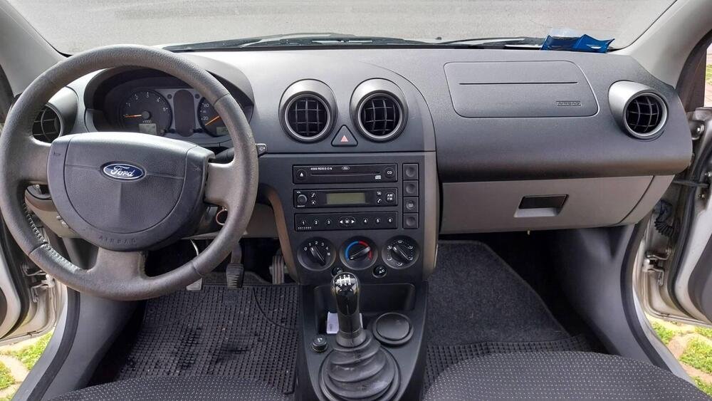 Ford Fiesta 1.4 TDCi 5p. Zetec  del 2003 usata a Fermo (5)