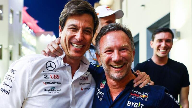 F1. Mercato piloti 2024: Toto Wolff e Christian Horner giocano a scacchi tra Antonelli, Sainz e Verstappen