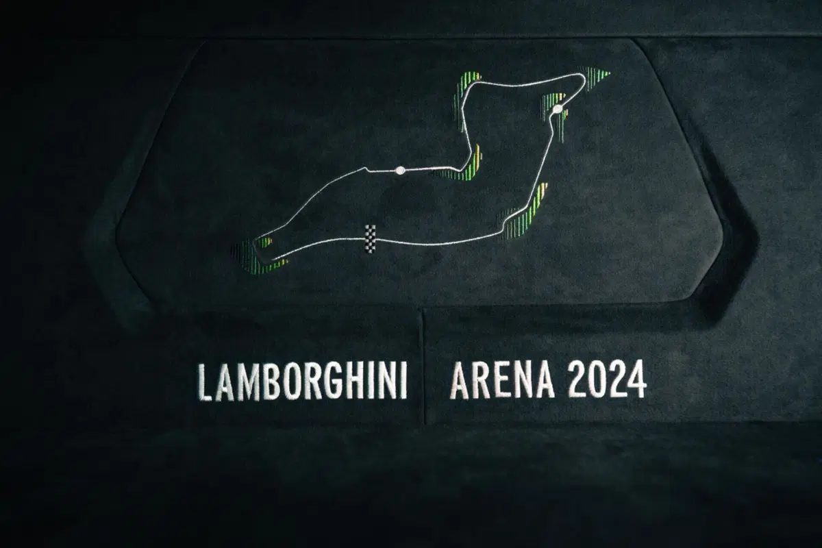 Lamborghini Revuelto ad Personam a Imola per il Festival del Toro (7)
