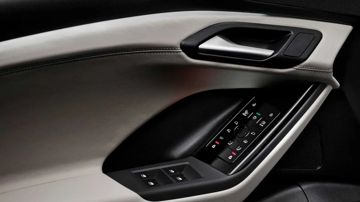 Audi Q6 Business quattro 387cv (15)