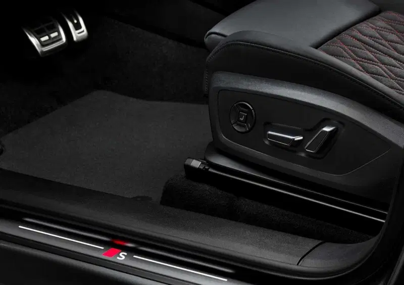 Audi SQ6 (11)