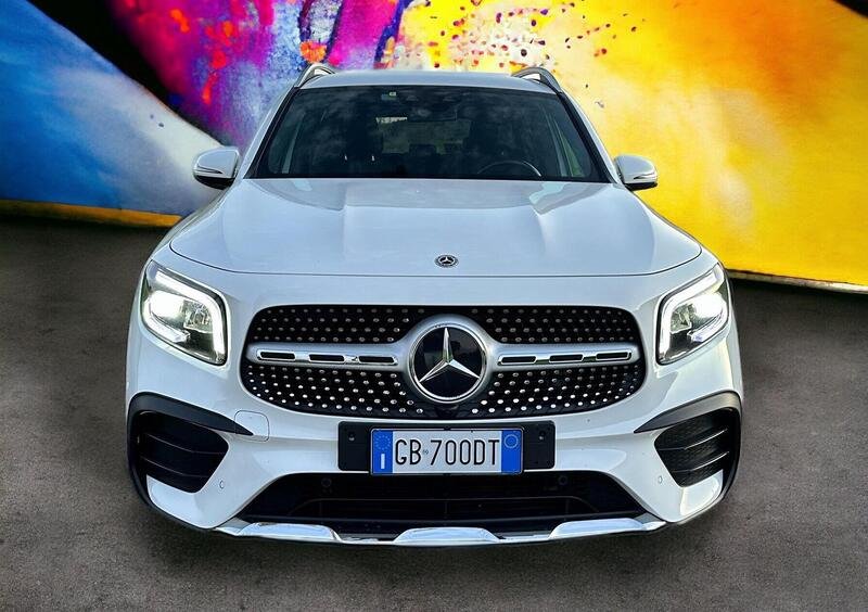 Mercedes-Benz GLB 200 Automatic AMG Line Premium del 2020 usata a Roma
