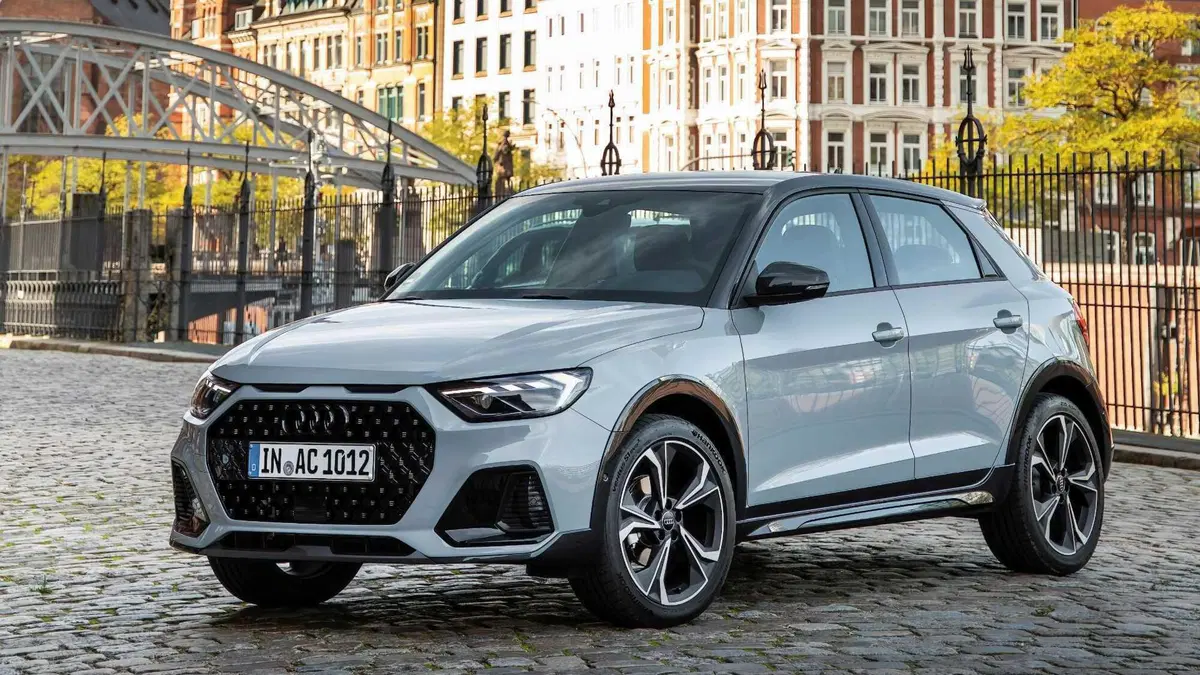 Audi A1 allstreet 30 1.0 tfsi Business 116cv s tronic (4)