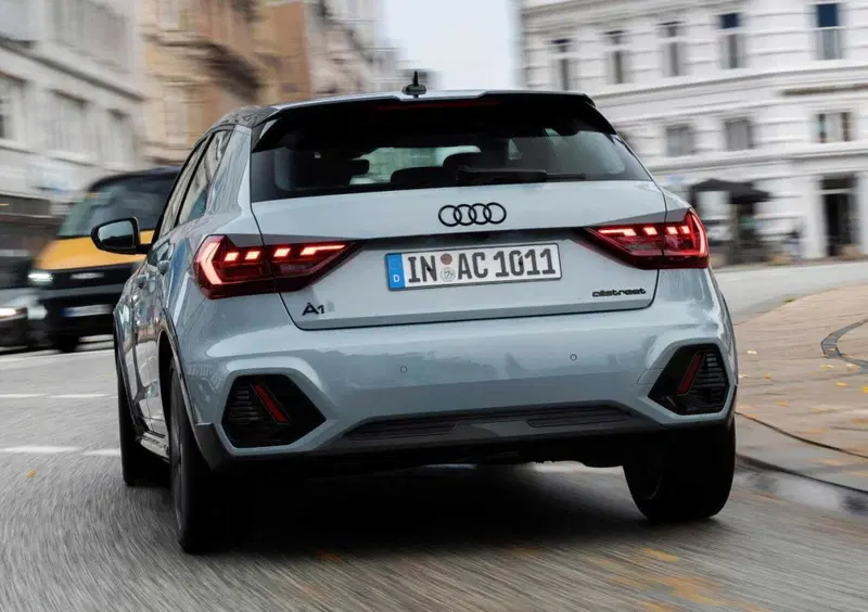 Audi A1 allstreet (2023-->>) (9)