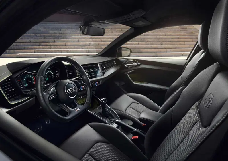 Audi A1 allstreet (2023-->>) (10)